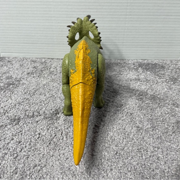 Mattel Jurassic World: Dominion Roar Strikers Sinoceratops Dinosaur Figure Works - Picture 6 of 9